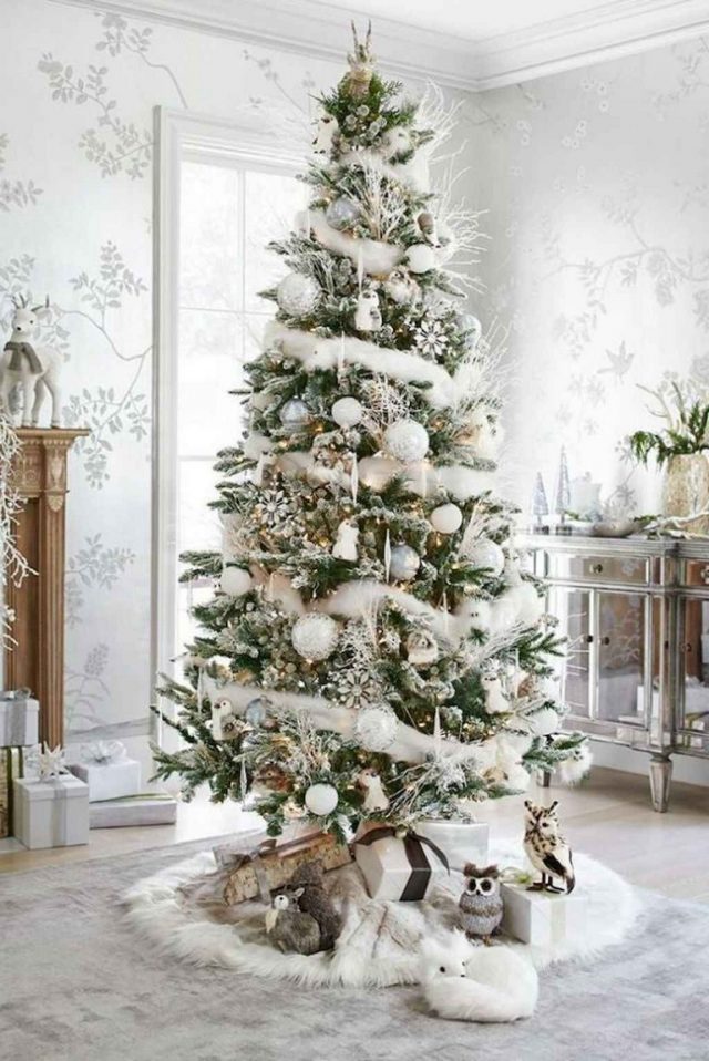 Amazing Apartment Decorating Ideas for Christmas - Page 24 of 50